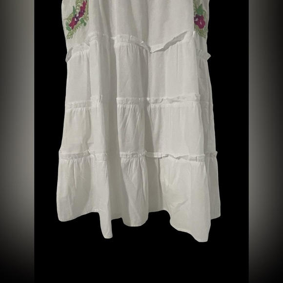 NWOT J Marie embroidered Tiered Maria Dress Size  Medium - Picture 3 of 10